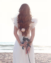 Vestido de novia de playa de verano con escote en V y mangas sin volantes de gasa